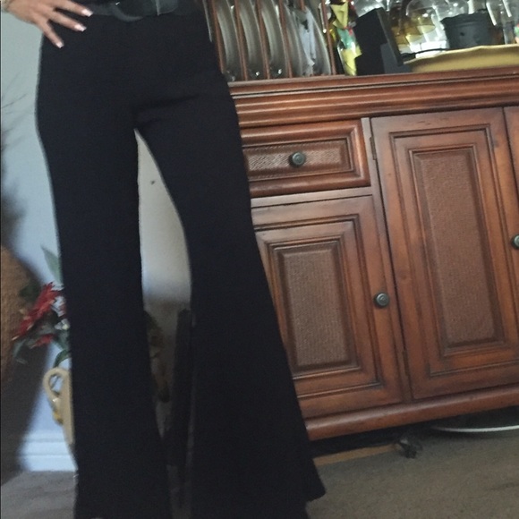 Halter style jumpsuit❤️ - Picture 2 of 8